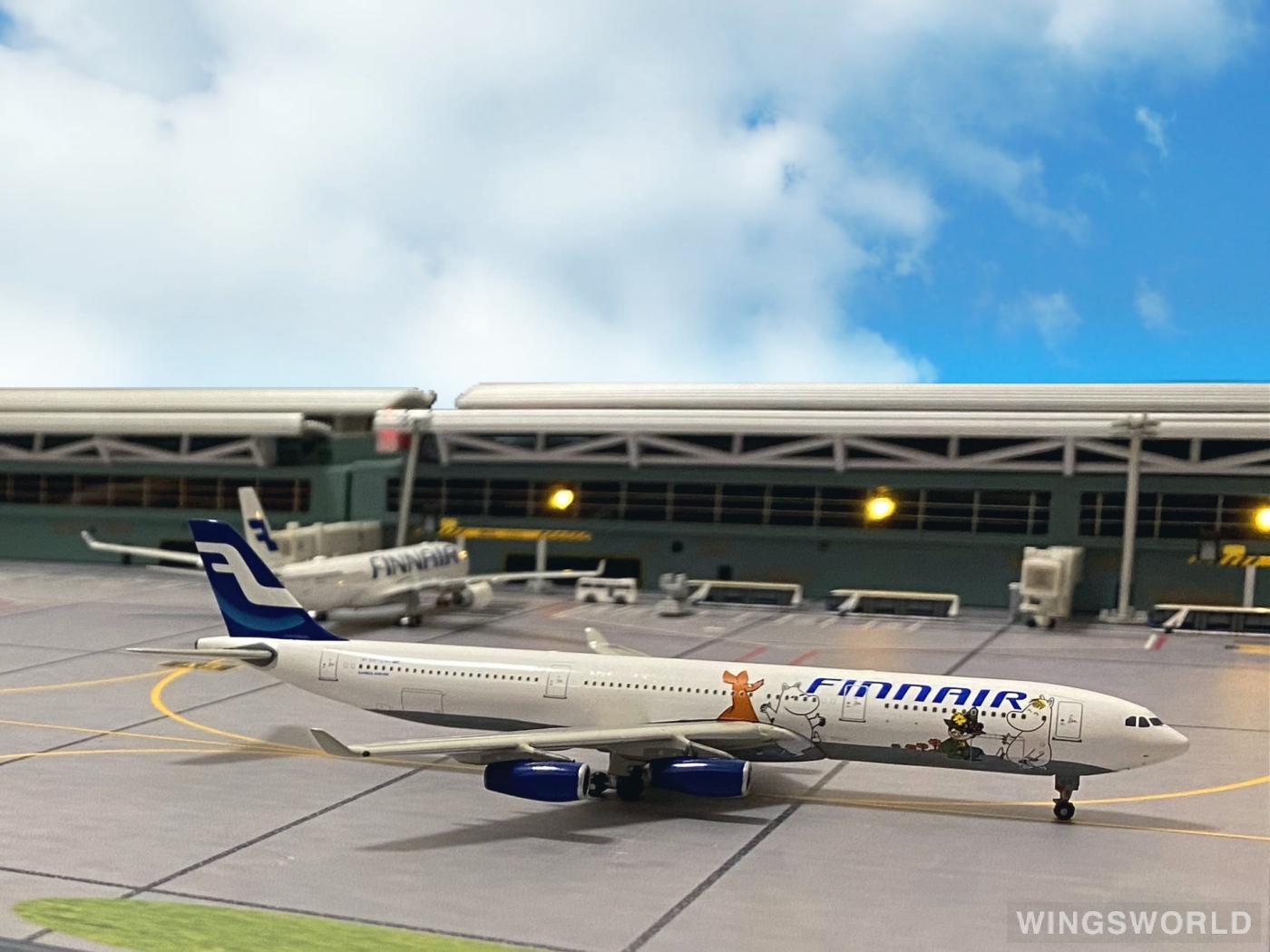 Phoenix 1:400 PH10239 Finnair 芬兰航空 Airbus A340-300 OH-LQC