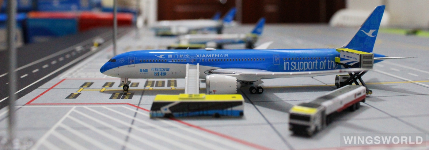 Phoenix 1:400 PH11454 XiamenAir 厦门航空 Boeing 787-9 B-1356