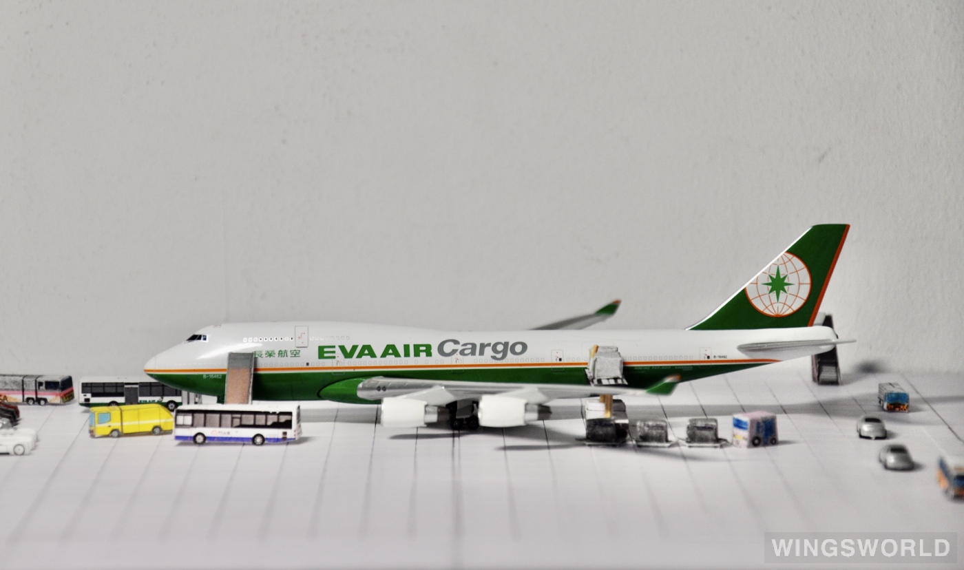 Witty 1:400 A13071 EVA Air 长荣航空 Boeing 747-400 B-16462
