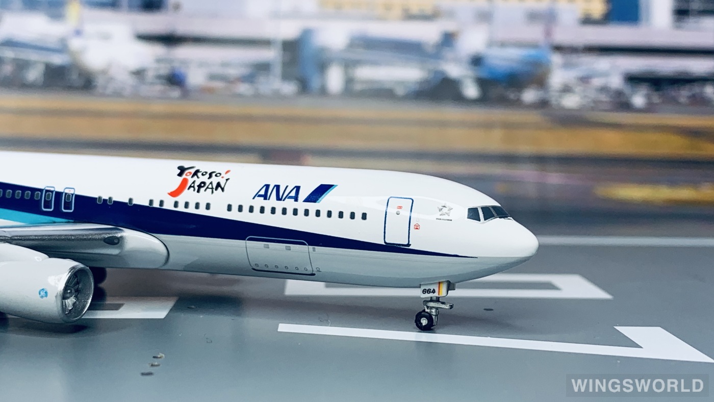 Big Bird 1:400 BB4-2004-15C ANA 全日空 Boeing 767-300 JA8664