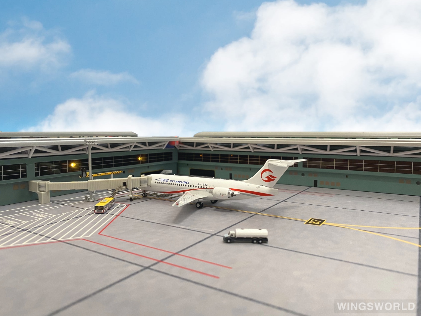 NGmodels 1:200 NG20102 OTT Airlines 一二三航空 Comac ARJ21-700 B-123A