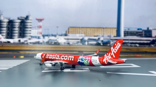 AirAsia 亚洲航空 Airbus A321neo HS-EAA  PH11628 Phoenix 1:400