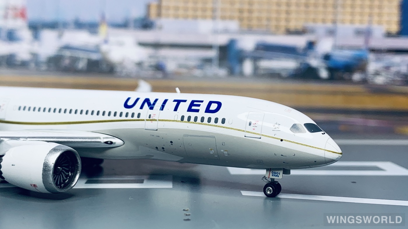 Geminijets 1:400 GJUAL1384 United Airlines 美国联合航空 Boeing 787-8 N27901