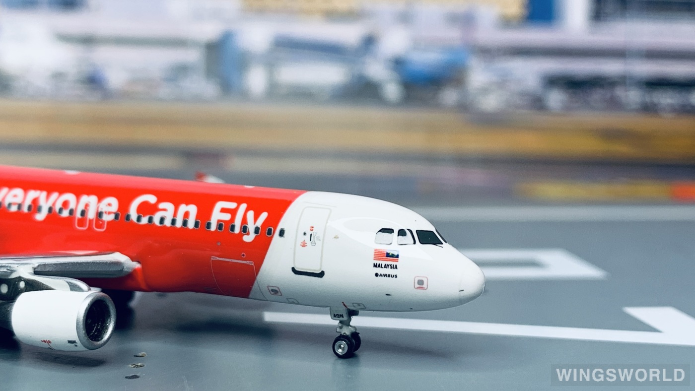 Phoenix 1:400 PH10692 AirAsia 亚洲航空 Airbus A320 9M-AQN