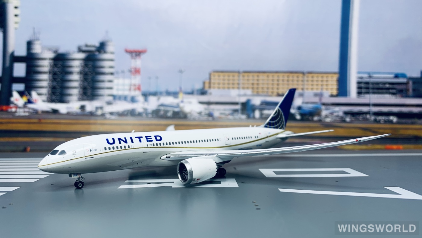 Geminijets 1:400 GJUAL1384 United Airlines 美国联合航空 Boeing 787-8 N27901