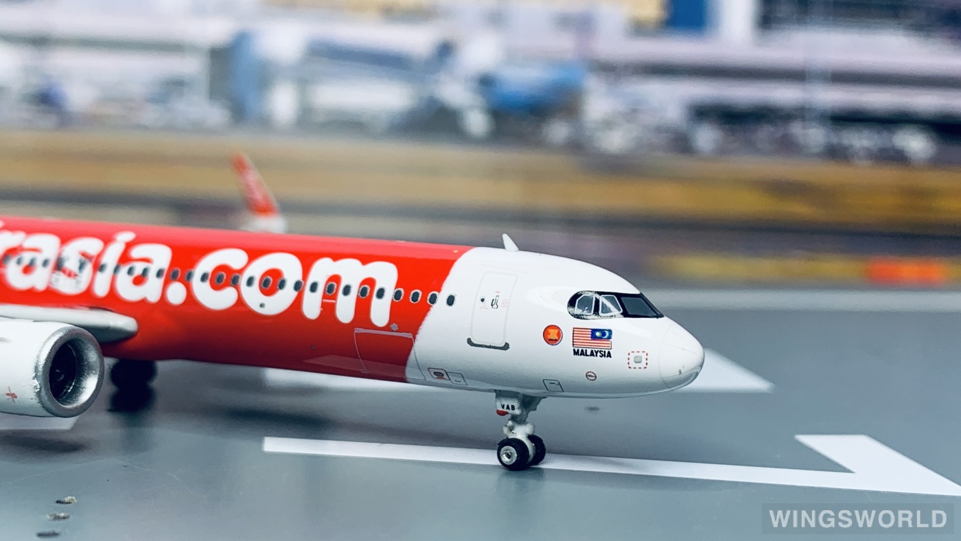Phoenix 1:400 PH11629 AirAsia 亚洲航空 Airbus A321neo 9M-VAB