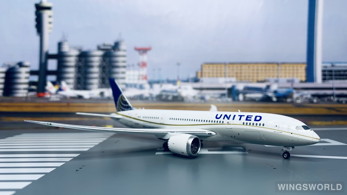 Geminijets 1:400 GJUAL1384 United Airlines 美国联合航空 Boeing 787-8 N27901