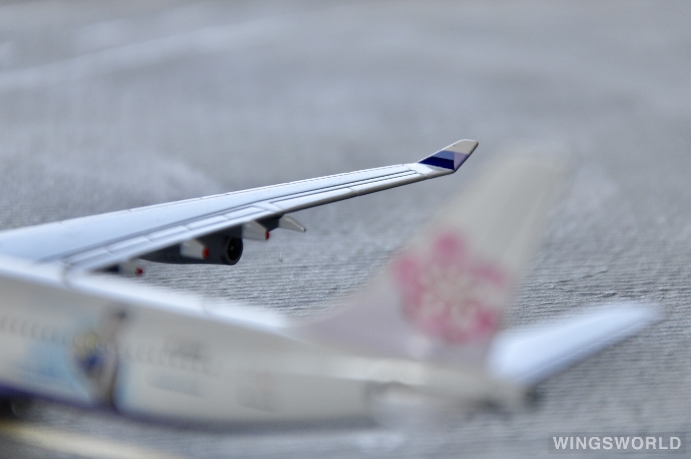 CI 中華航空 Planetags A340-300 薄紫 CI 中華航空 Planetags A340-300 薄紫 | 航空機・ヘリコプター