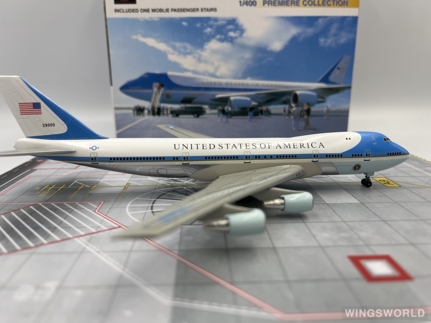 Dragon Models 1:400 55110B USAF 美国空军 Boeing 747-200 29000