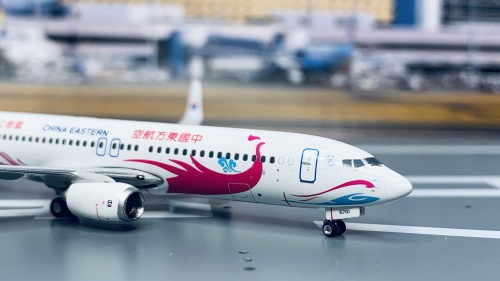 Phoenix 1:400 Boeing 737-800 China Eastern 中国东方航空PH10721 B