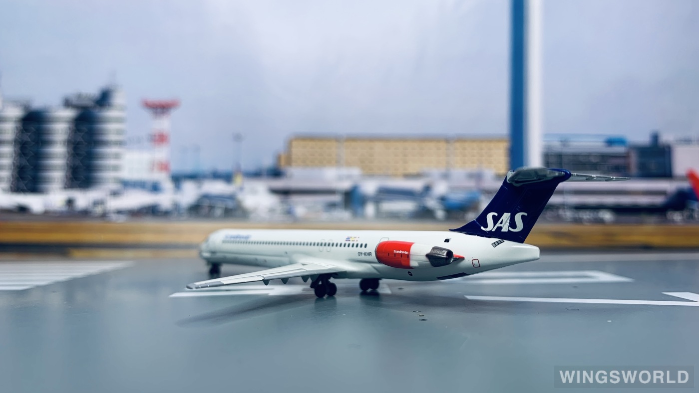 Dragon Models 1:400 55751 SAS 北欧航空 McDonnell Douglas MD-82 OY-KHR