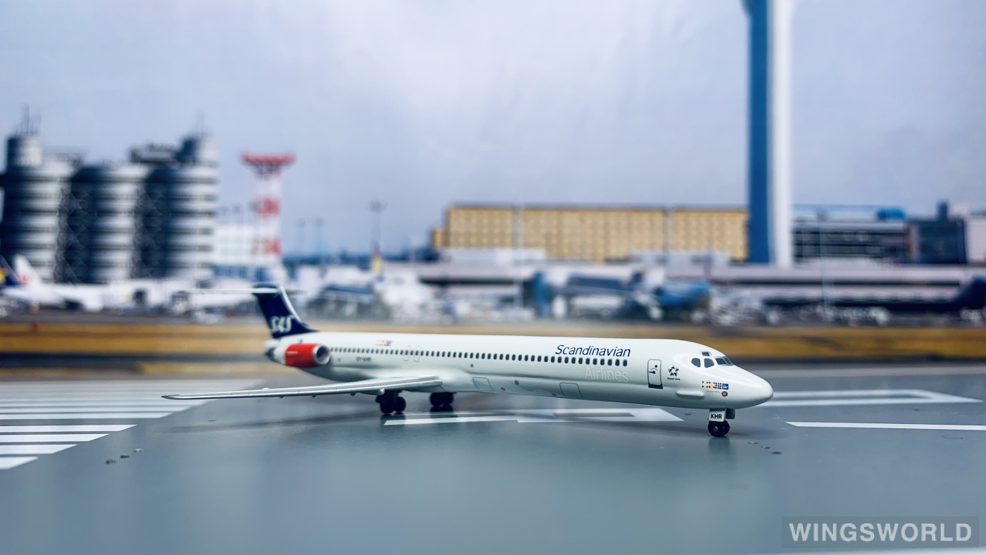 Dragon Models 1:400 55751 SAS 北欧航空 McDonnell Douglas MD-82 OY-KHR