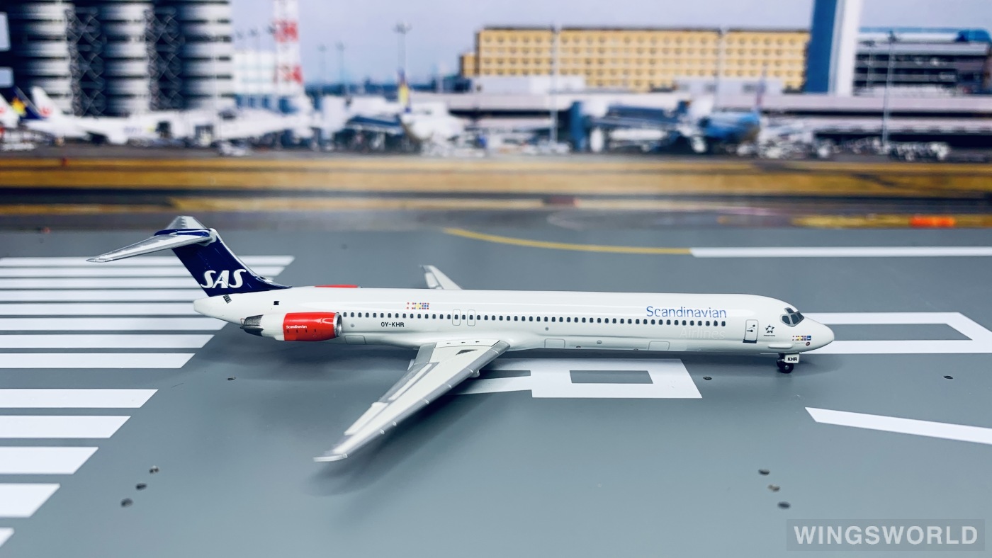 Dragon Models 1:400 55751 SAS 北欧航空 McDonnell Douglas MD-82 OY-KHR
