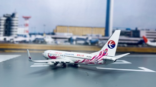 Phoenix 1:400 Boeing 737-800 China Eastern 中国东方航空PH10721 B