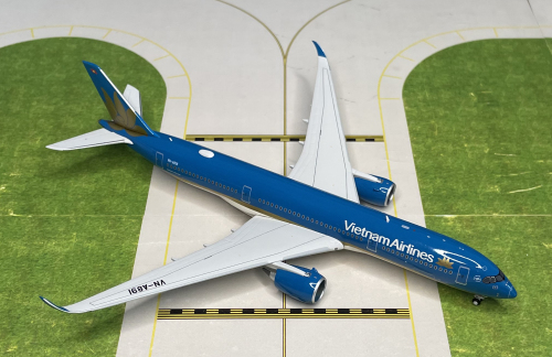 AIRBUS　A350-900 Gemini　1/200 航空機模型 Amazon | Gemini Jets Gemini200 1/200 A350-900 ルフトハンザ