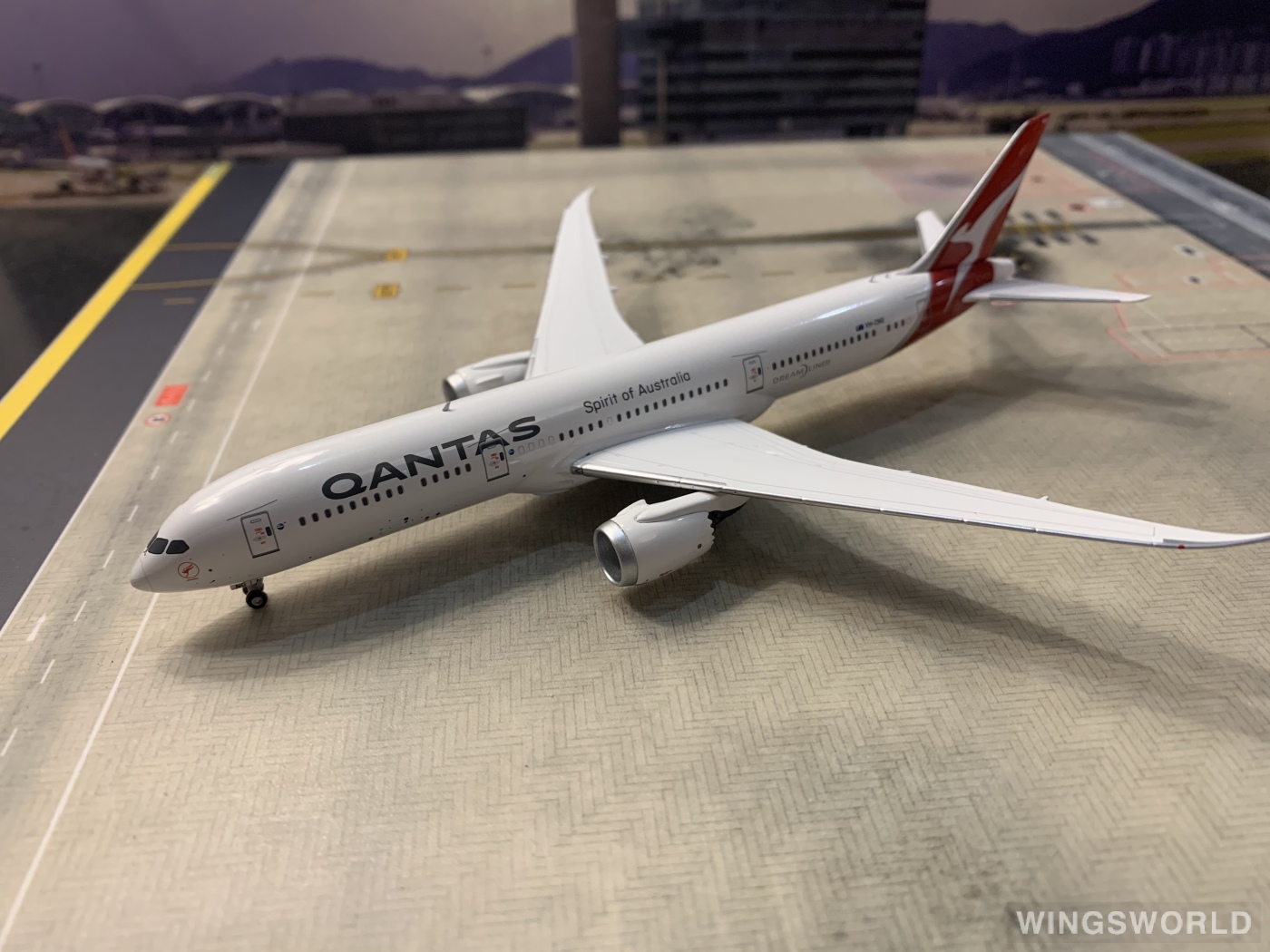 NGmodels 1:400 B-7890002A Qantas 澳洲航空 Boeing 787-9 VH-ZNG