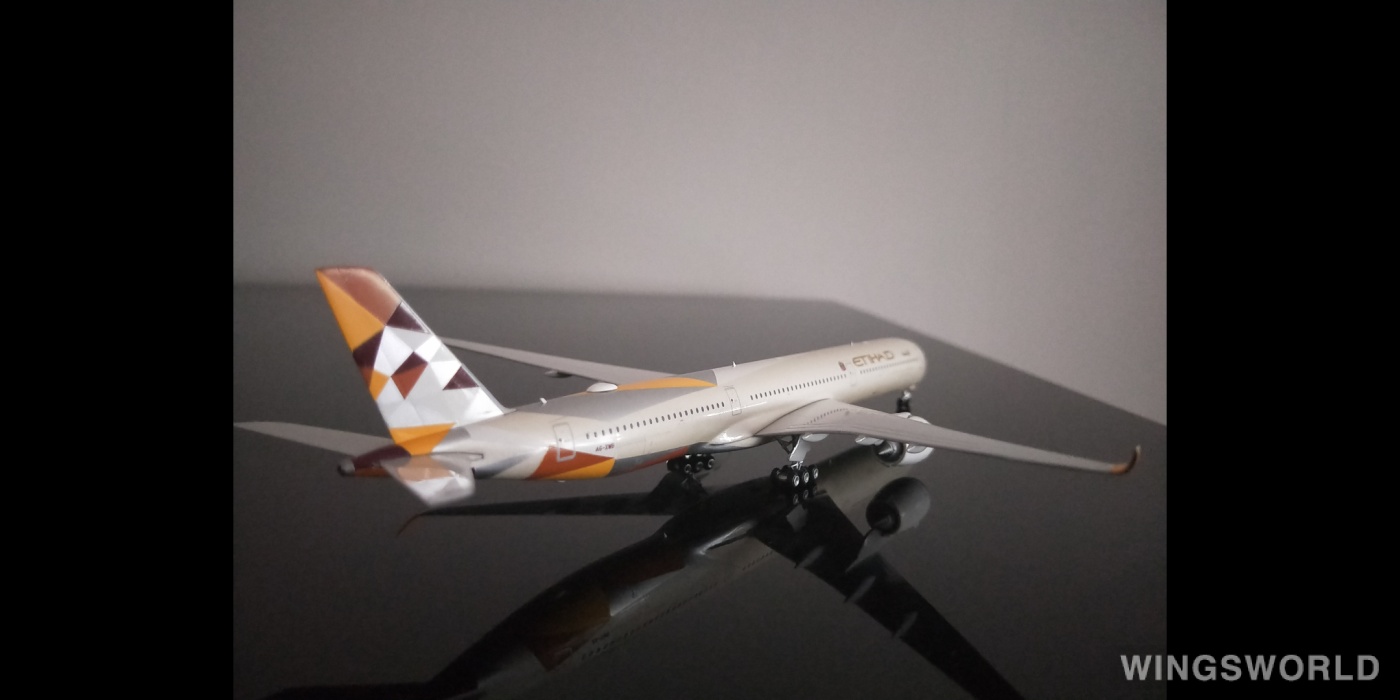 Phoenix 1:400 PH11547 Etihad Airways 阿提哈德航空 Airbus A350-1000 A6-XWB
