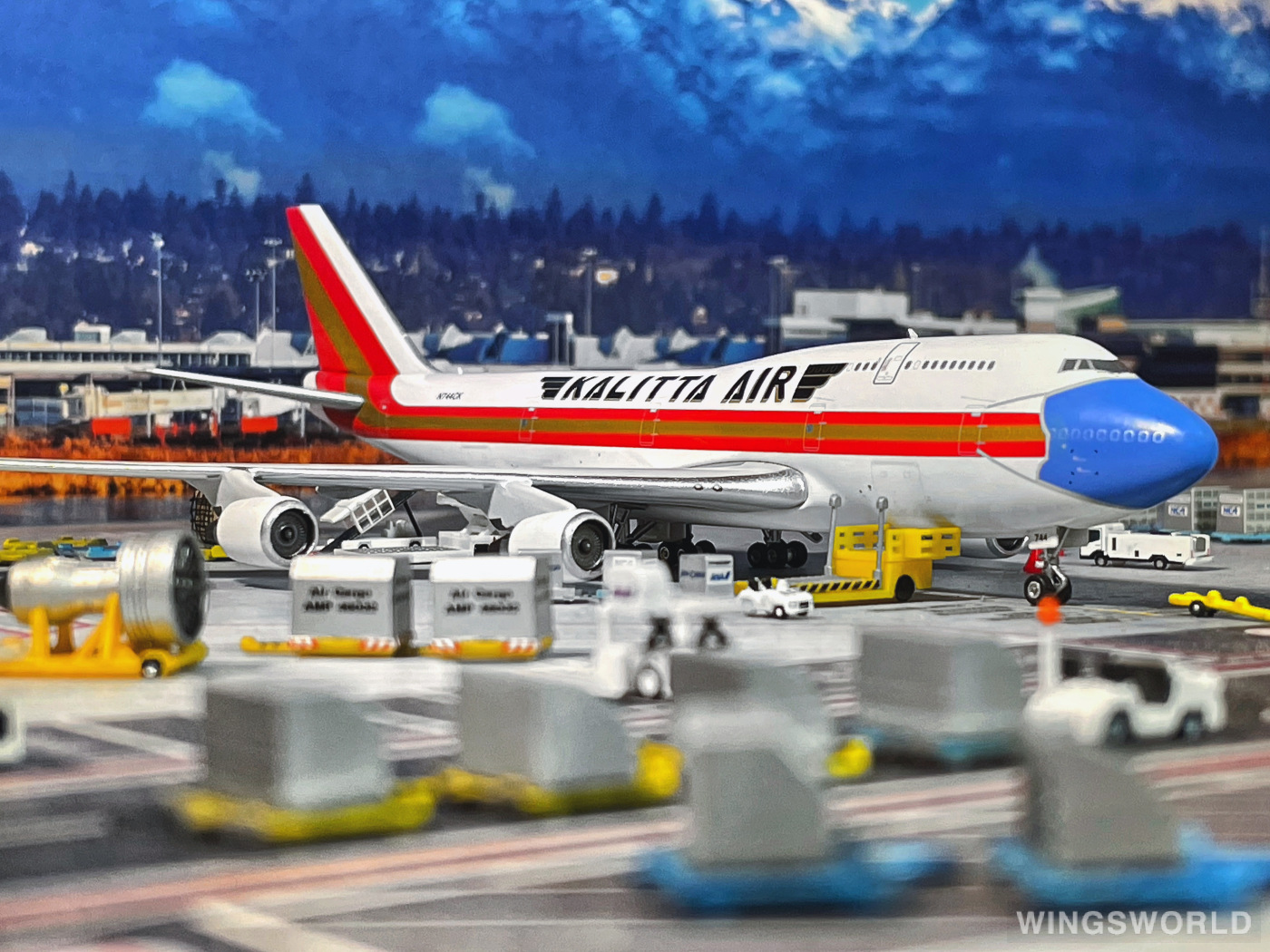 Phoenix 1:400 PH04381 Kalitta Air 卡利塔航空 Boeing 747-400 N744CK