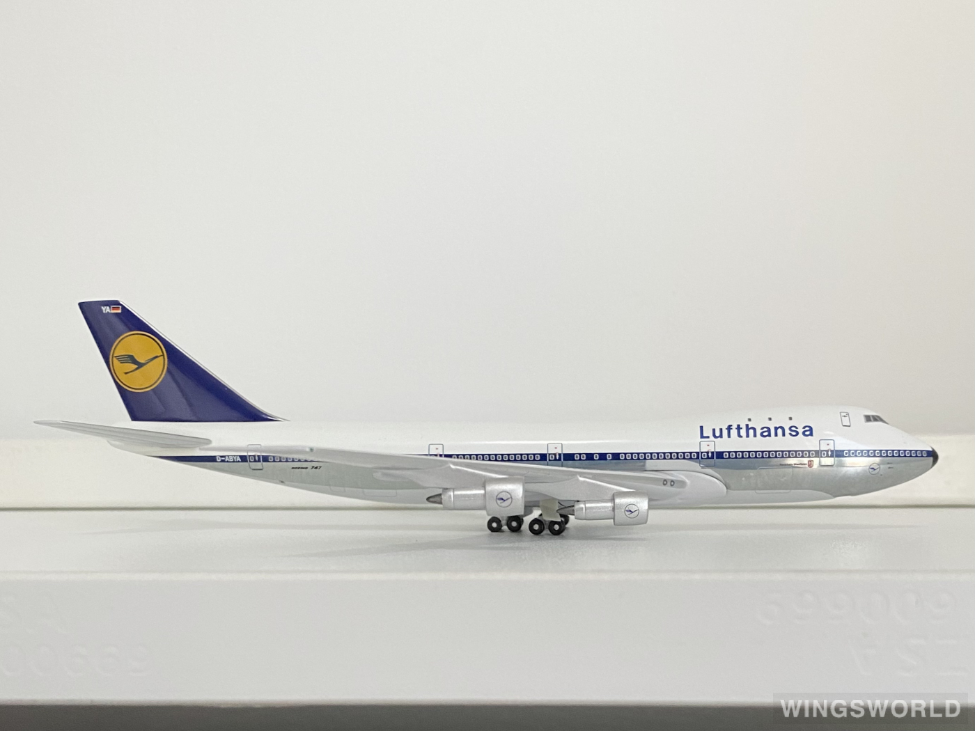 Big Bird 1:400 BB4-2005-XX Lufthansa 汉莎航空 Boeing 747-200 D-ABYA