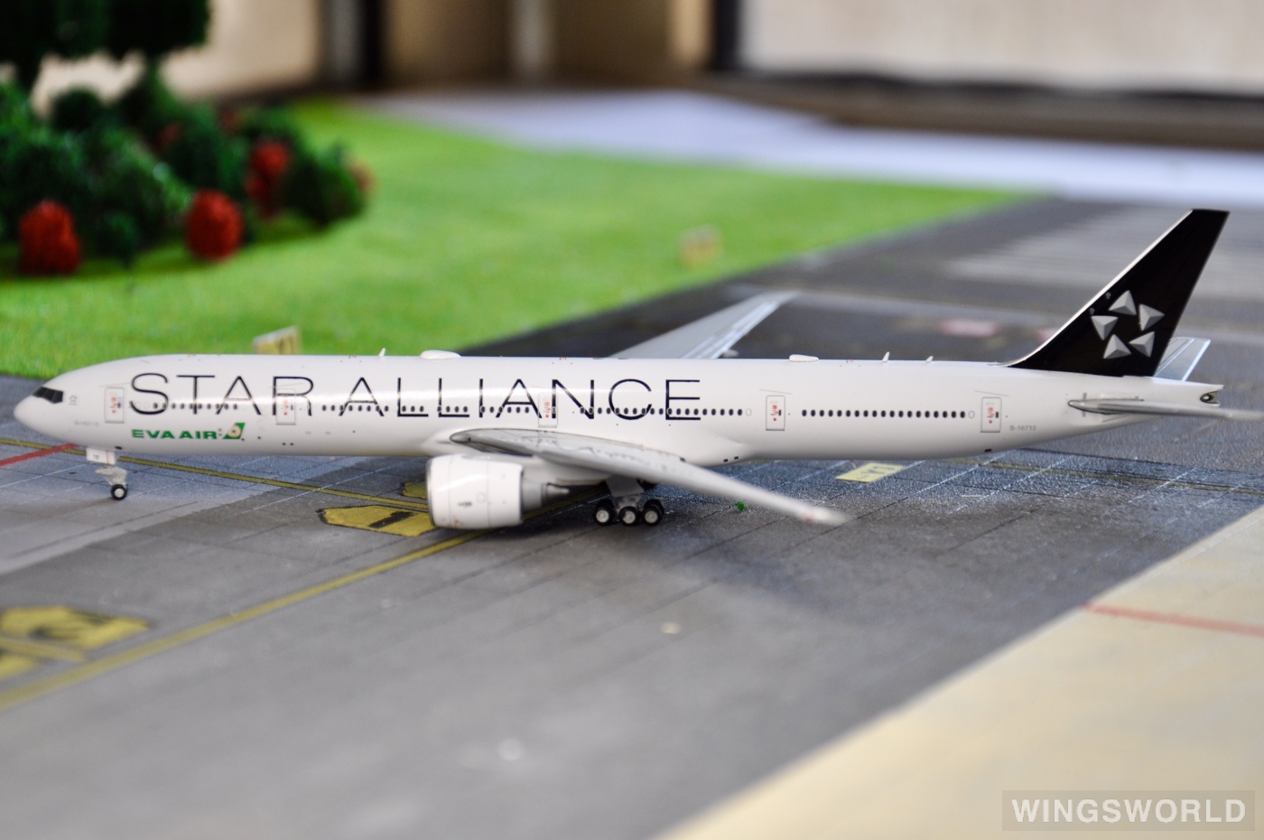 Dream Air 1:400 DAEVA715 EVA Air 长荣航空 Boeing 777-300 B-16715