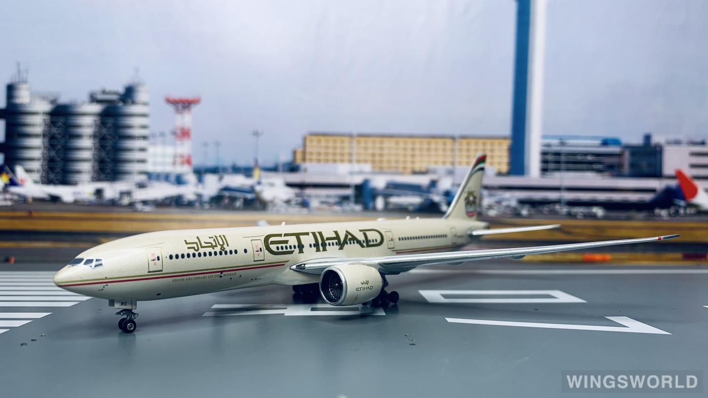 Phoenix 1:400 PH10944 Etihad Airways 阿提哈德航空 Boeing 777-200 A6-LRC