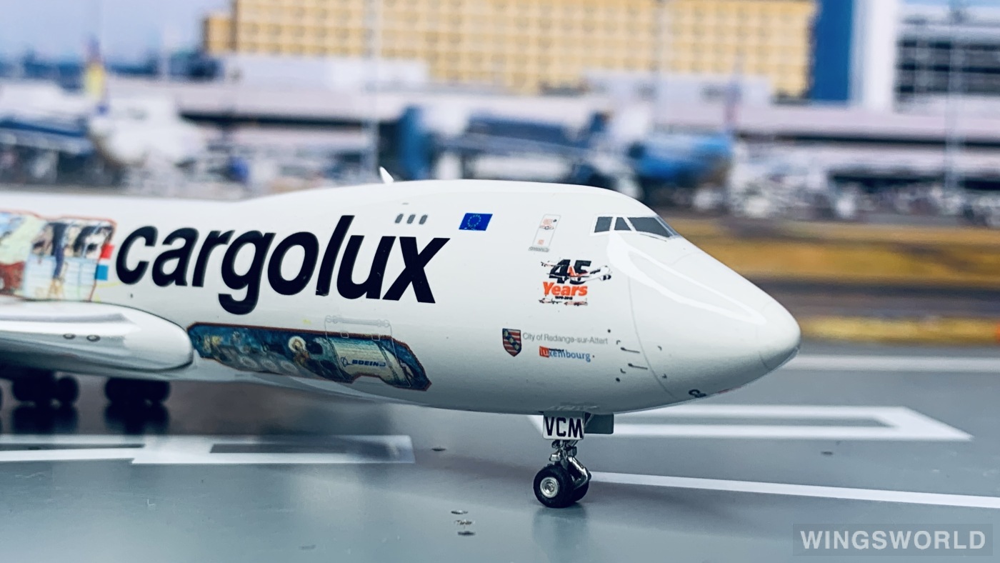 Phoenix 1:400 PH11328 Cargolux 卢森堡货运航空 Boeing 747-8F LX-VCM