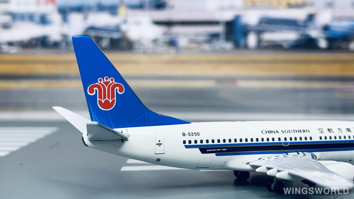 Aviation400 1:400 AV4737001 China Southern 中国南方航空 Boeing 737-700 B-5250