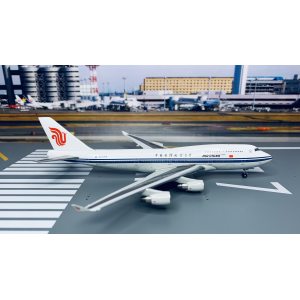 Air China 中国国际航空 Boeing 747-400 B-2443 1990s colors. A13113 Apollo 1:400