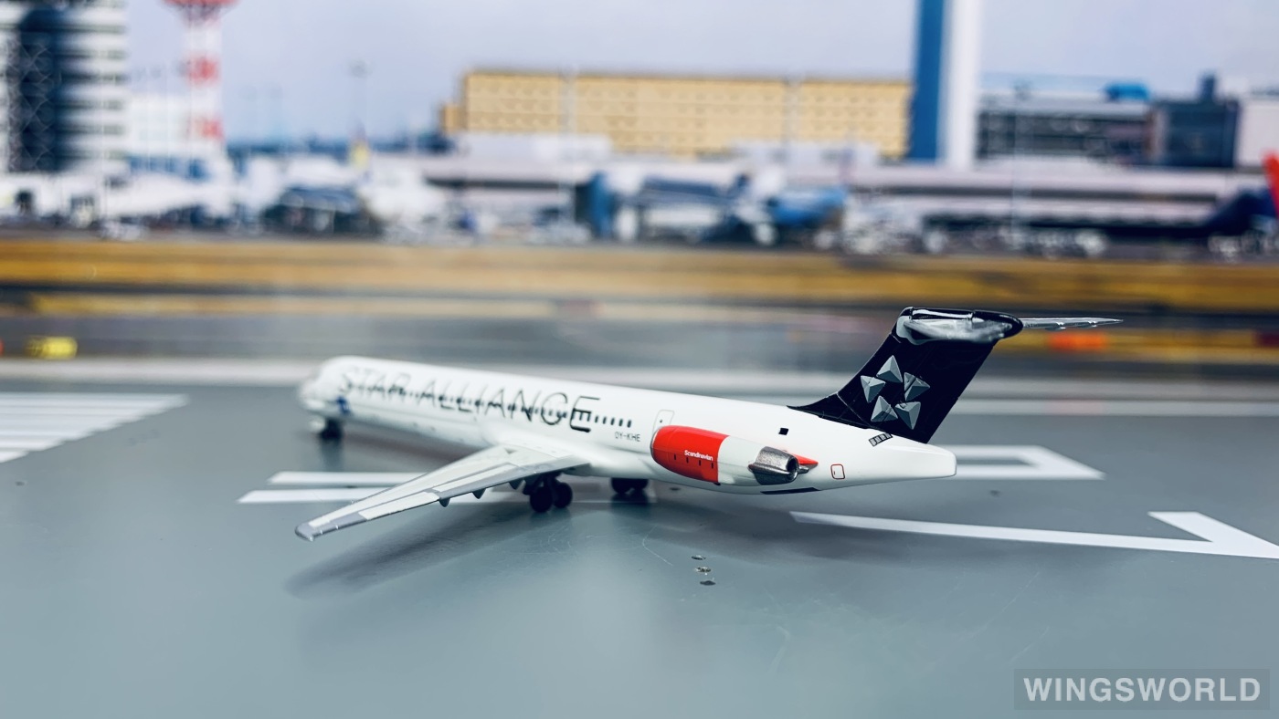 Dragon Models 1:400 55751 SAS 北欧航空 McDonnell Douglas MD-82 OY-KHE