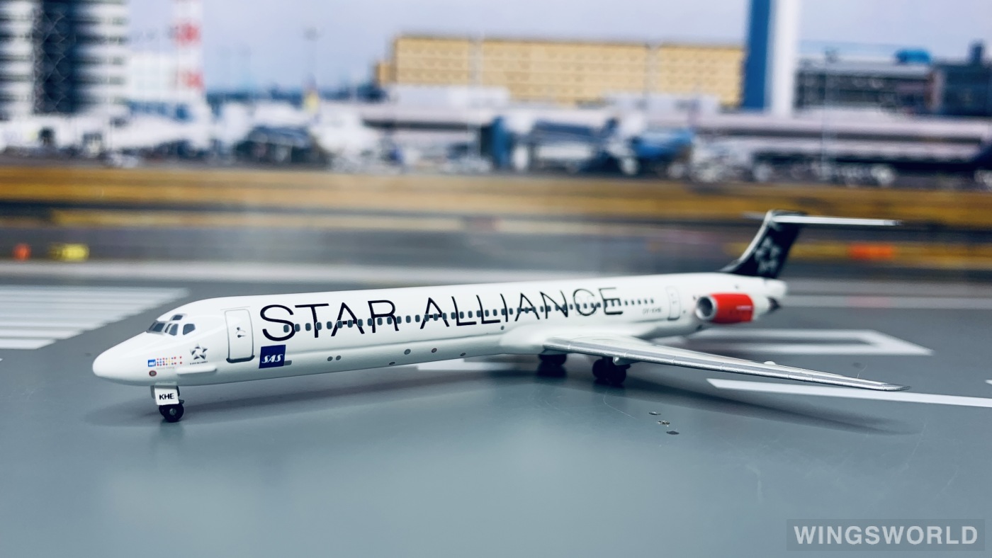 Dragon Models 1:400 55751 SAS 北欧航空 McDonnell Douglas MD-82 OY-KHE