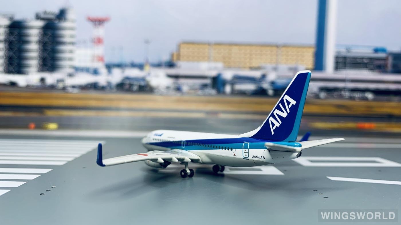 Phoenix 1:400 PH10131 ANA 全日空 Boeing 737-700 JA03AN