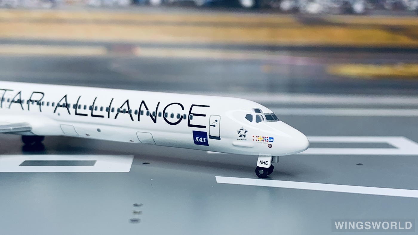 Dragon Models 1:400 55751 SAS 北欧航空 McDonnell Douglas MD-82 OY-KHE