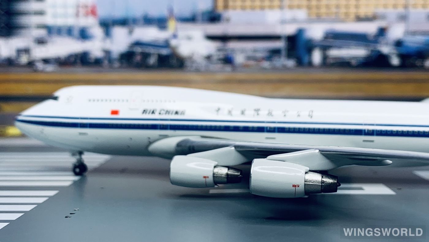 Apollo 1:400 A13113 Air China 中国国际航空 Boeing 747-400 B-2443