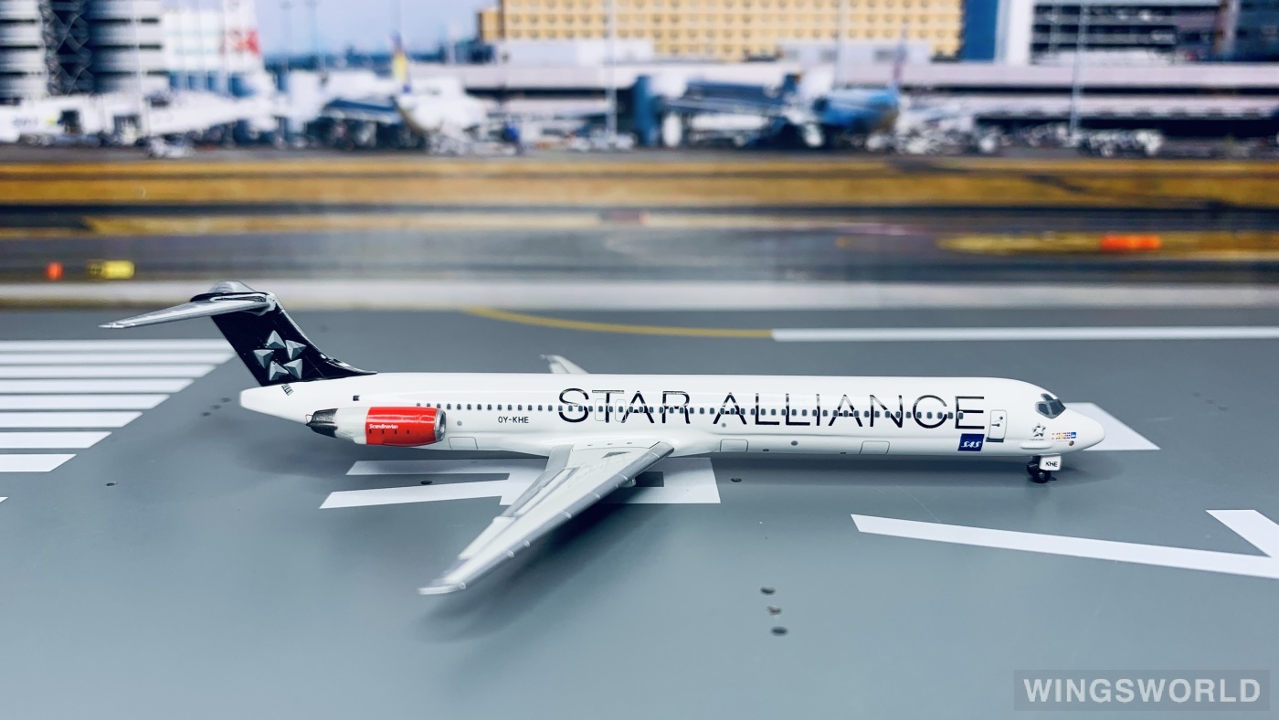 Dragon Models 1:400 55751 SAS 北欧航空 McDonnell Douglas MD-82 OY-KHE