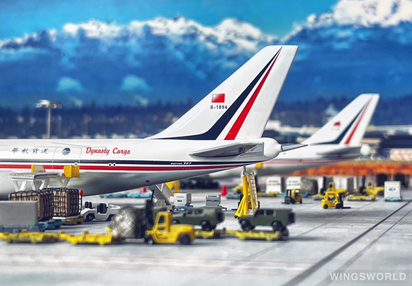 Big Bird 1:400 BB4-2006-XX China Airlines 中华航空 Boeing 747-200 B-1894