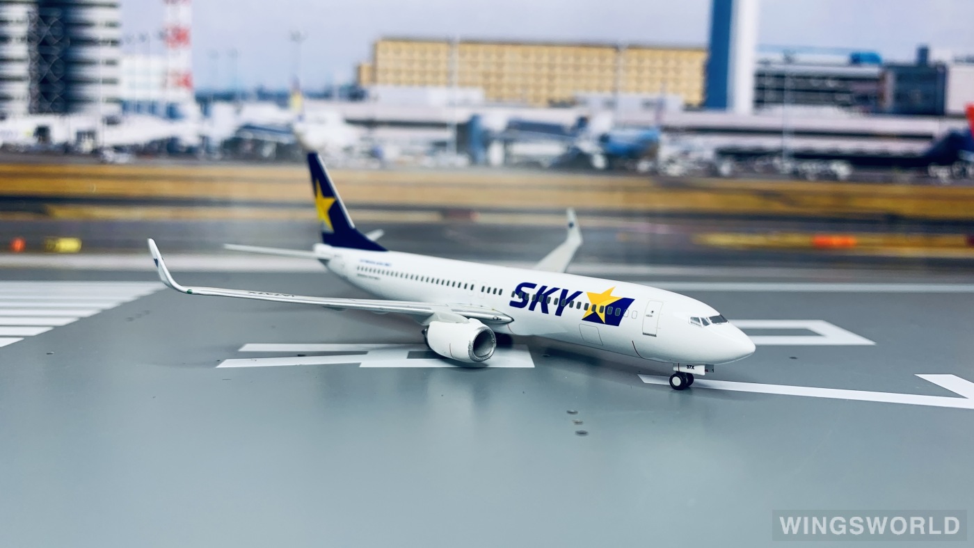 Geminijets 1:400 BC4005 Skymark Airlines 天马航空 Boeing 737-800 JA737X