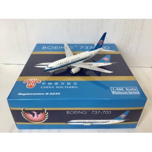 China Southern 中国南方航空 Boeing 737-700 B-5235  PH11130 Phoenix 1:400