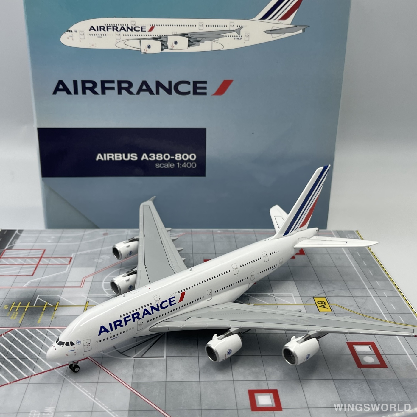 www.JetCollector.com: Air France A380 F-HPJA w/detachable