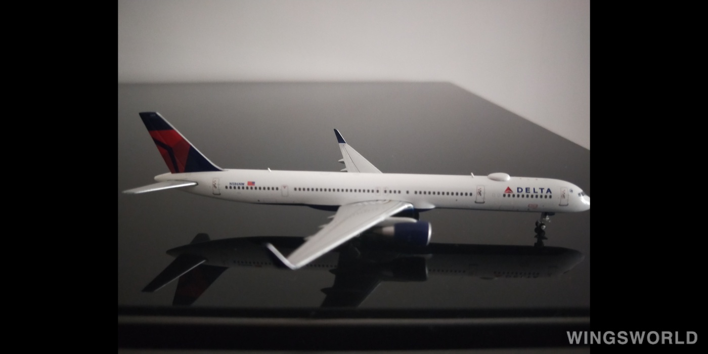 Geminijets 1:400 GJDAL1963 Delta Air Lines 达美航空 Boeing 757-300 N586NW