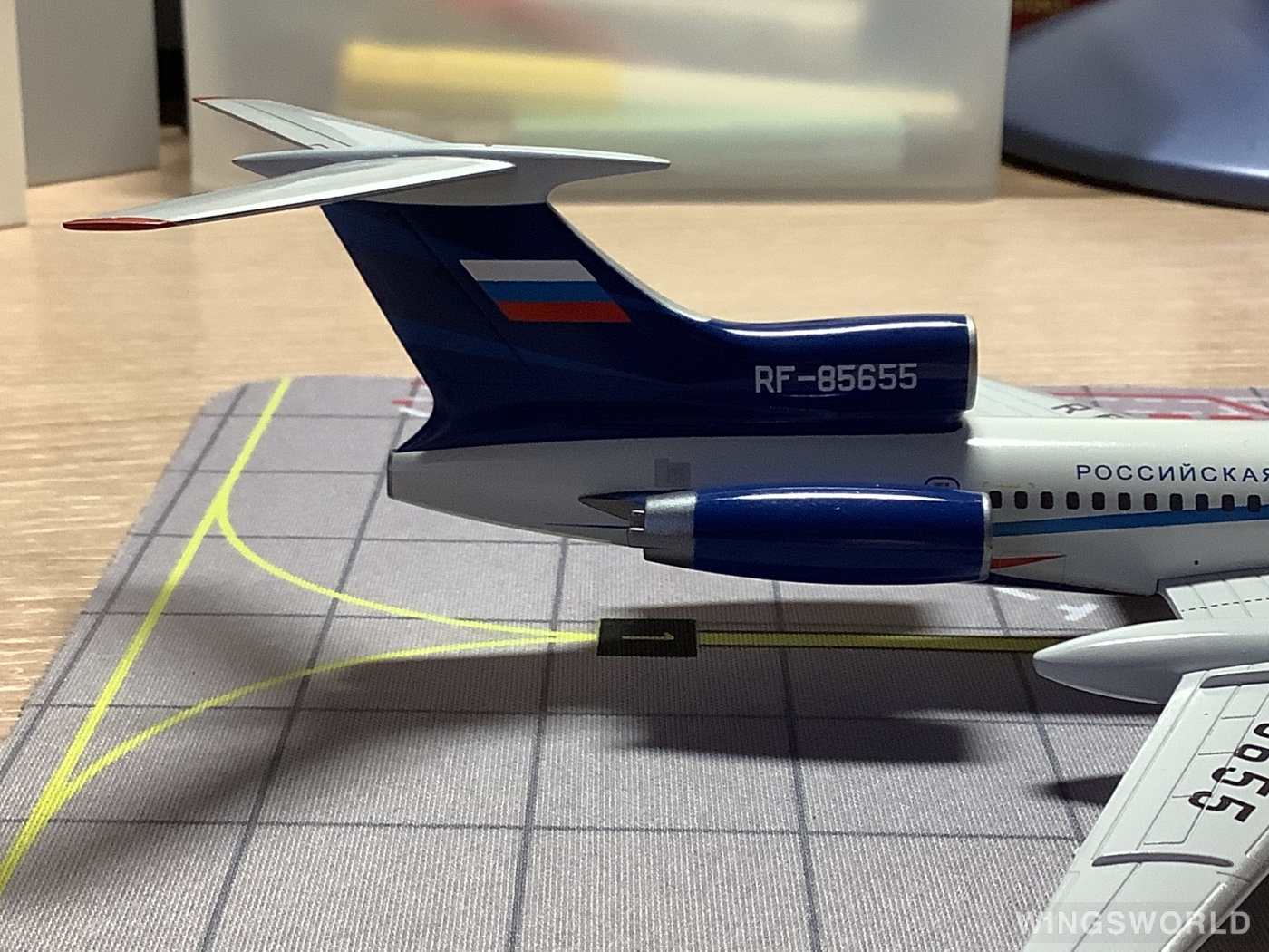JC Wings 1:200 LH2214 Russian Air Force 俄罗斯空军 Tupolev Tu-154 RF-85655