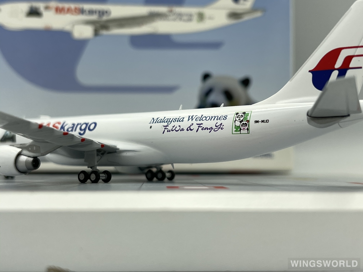 JC Wings 1:400 LH4045 Malaysia Airlines 马来西亚航空 Airbus A330-200 9M-MUD