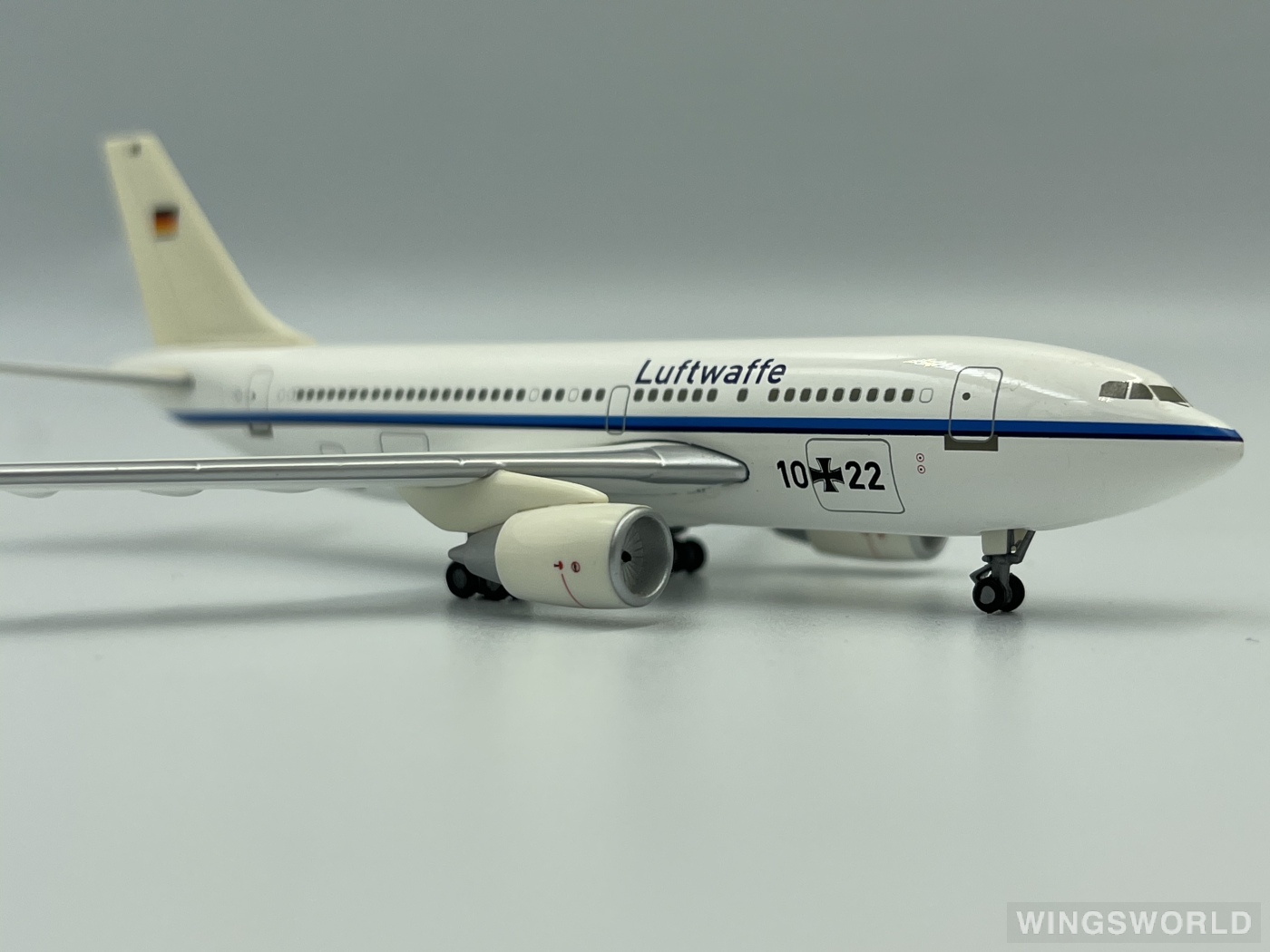 Herpa 1:400 560726 Luftwaffe 德国空军 Airbus A310-300 10+22
