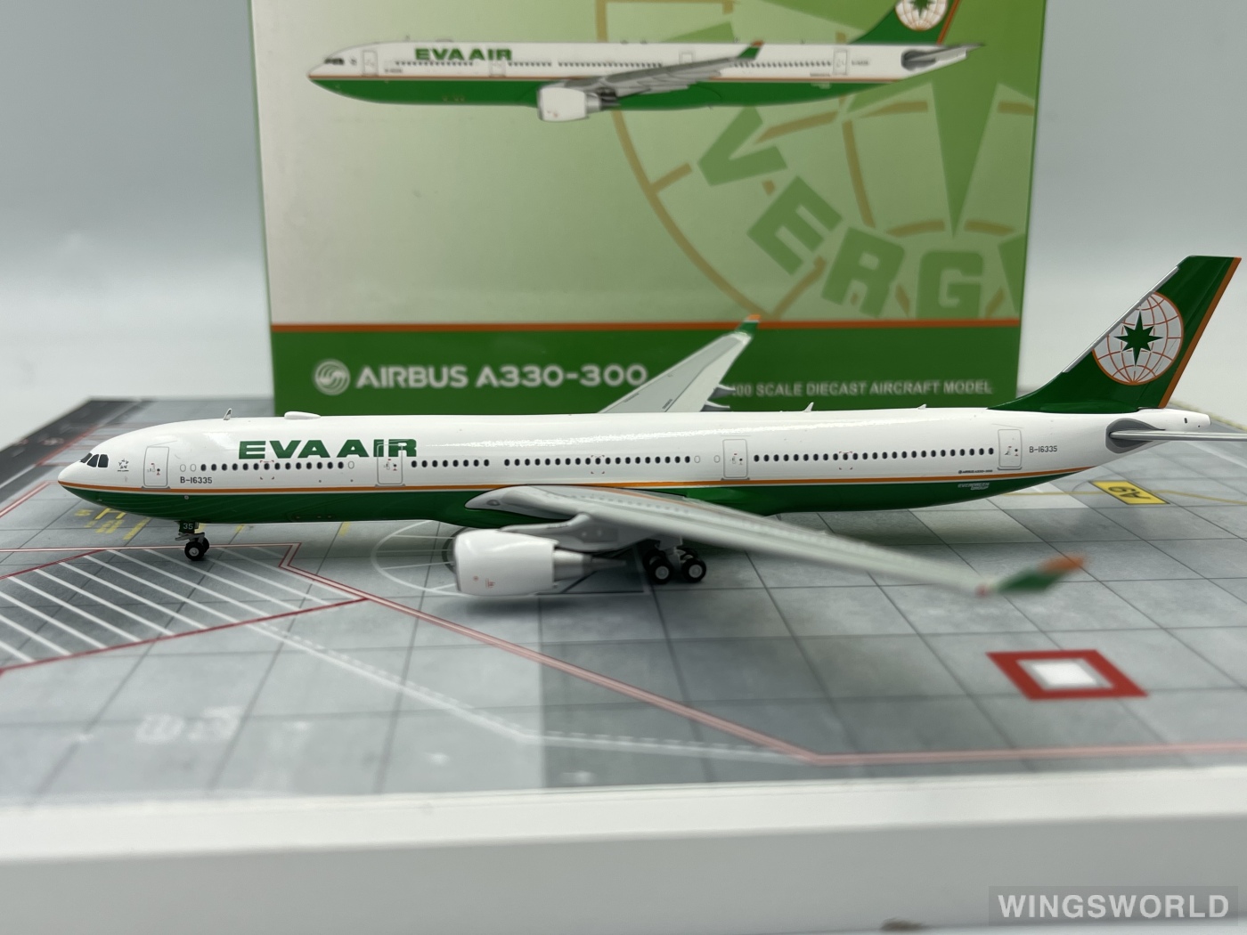 JC Wings 1:400 LH4001 EVA Air 长荣航空 Airbus A330-300 B-16335