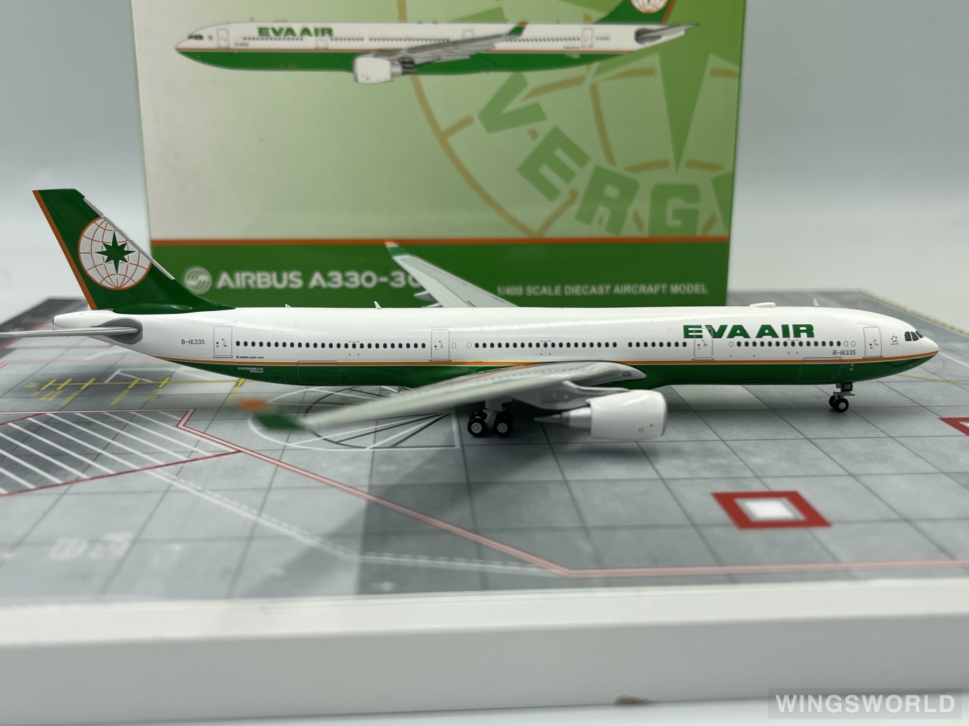 JC Wings 1:400 LH4001 EVA Air 长荣航空 Airbus A330-300 B-16335