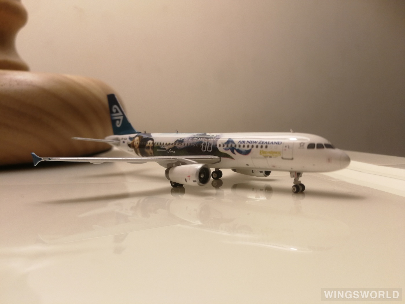 Phoenix 1:400 PH04017 Air New Zealand 新西兰航空 Airbus A320 ZK-OJA