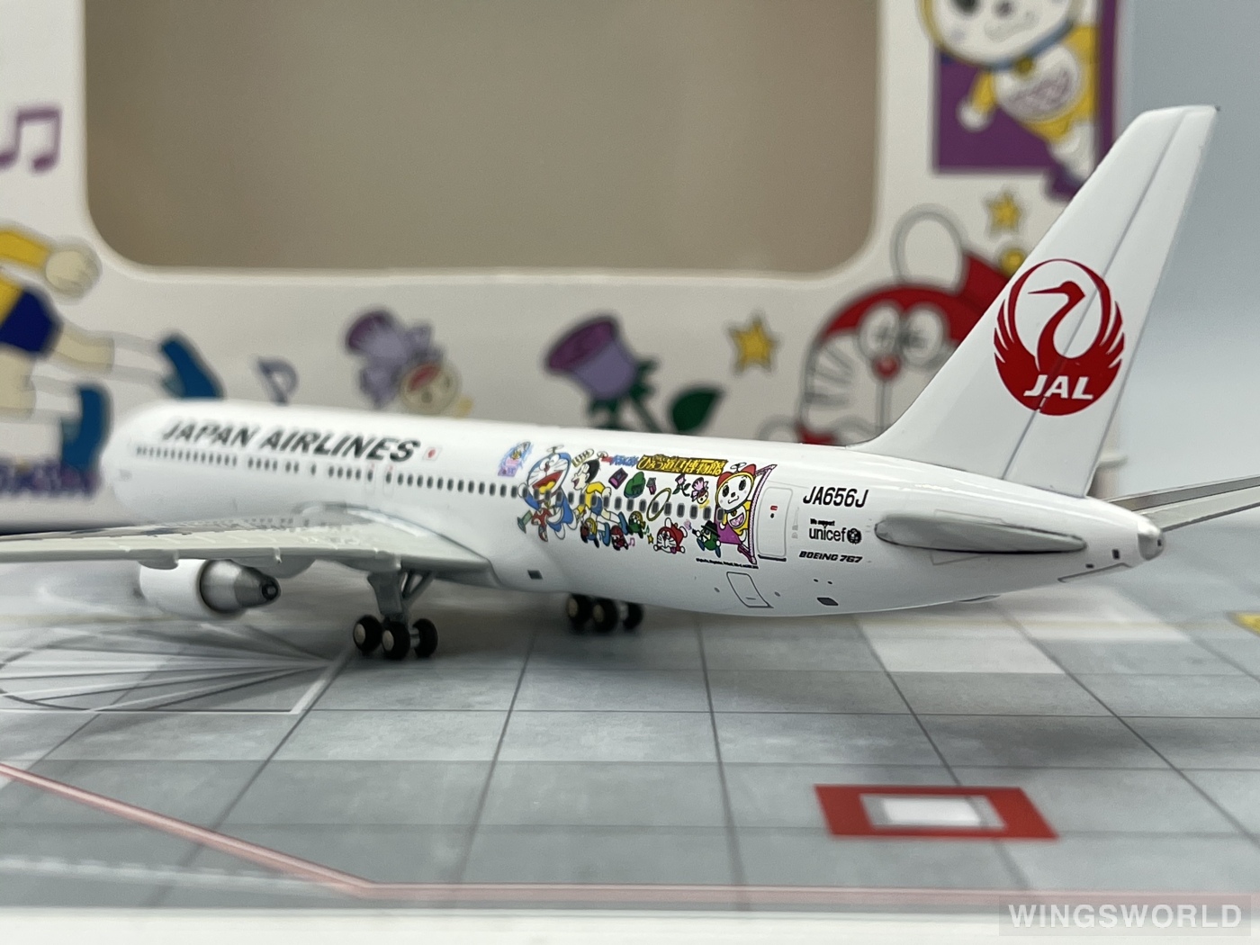JC Wings 1:400 XX4928 ANA 全日空 Boeing 767-300 JA656J