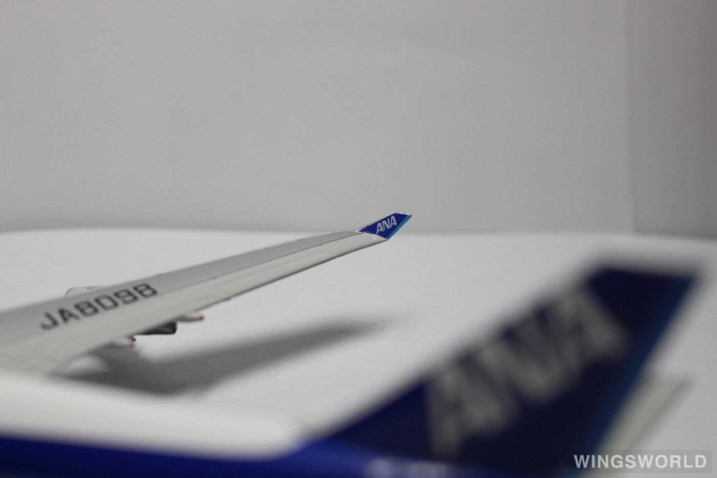 Hogan 1:400 NH40062 ANA 全日空 Boeing 747-400 JA8098