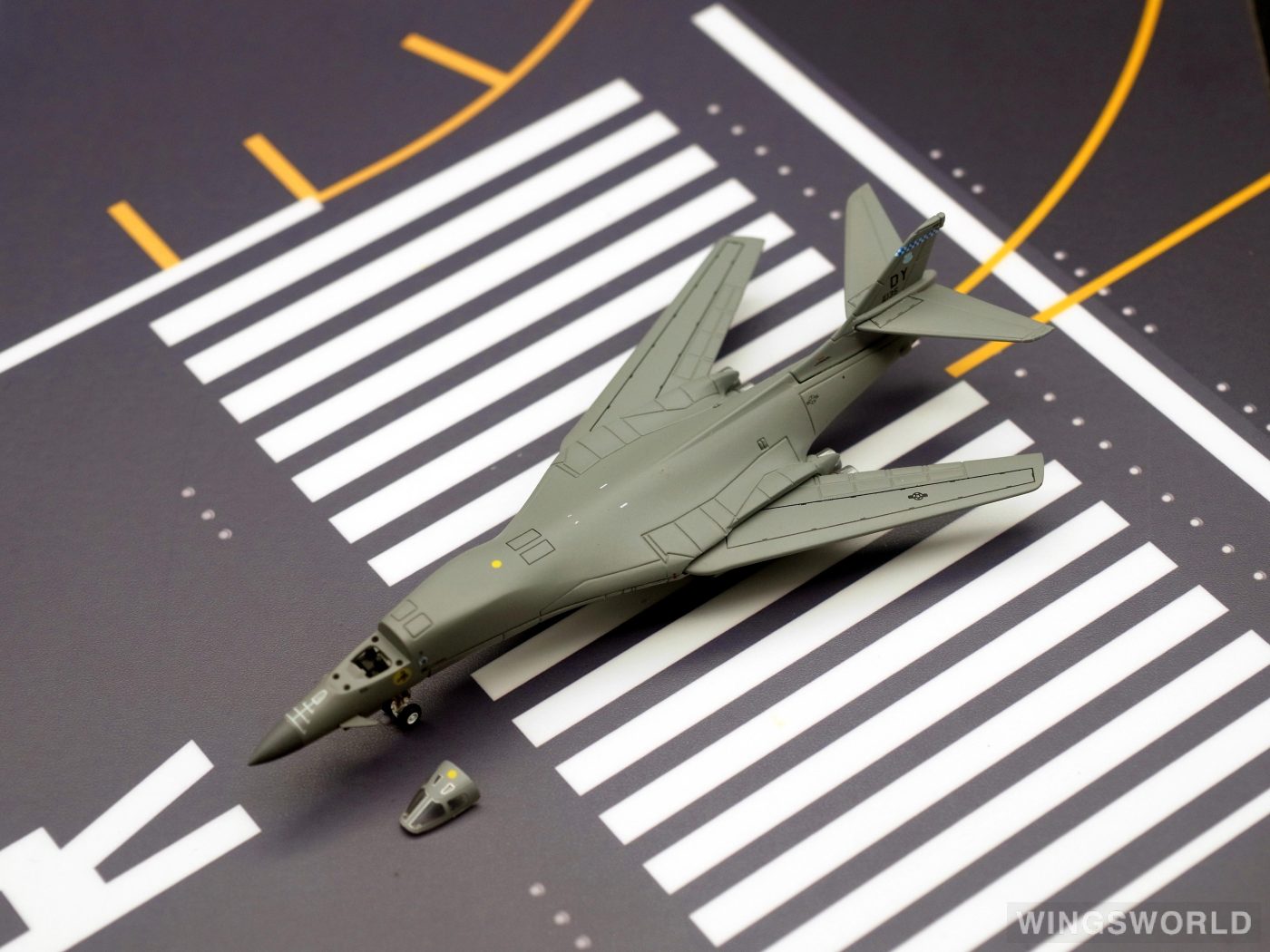 Geminijets 1:400 GMUSA084 USAF 美国空军 Rockwell B-1 86-0135