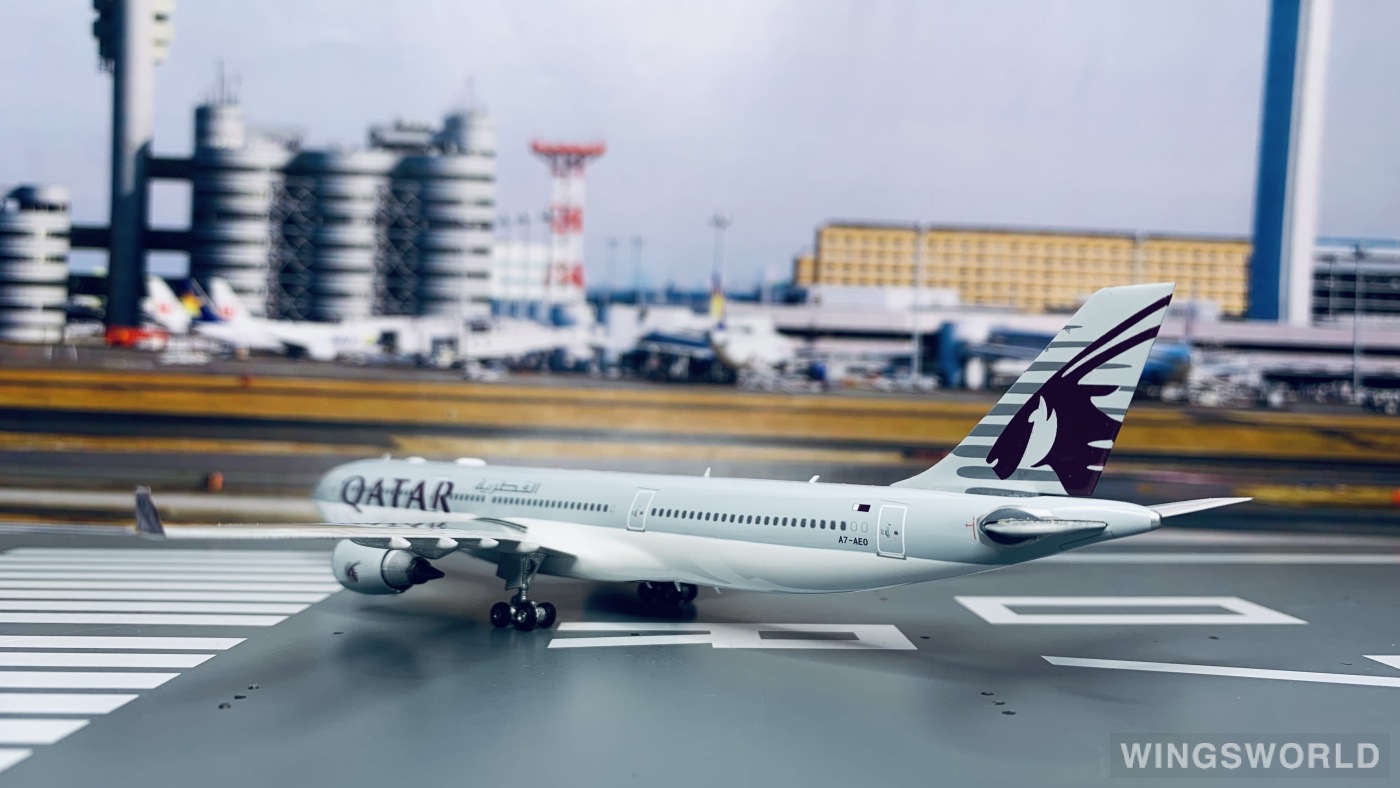 Phoenix 1:400 PH11411 Qatar 卡塔尔航空 Airbus A330-300 A7-AEO