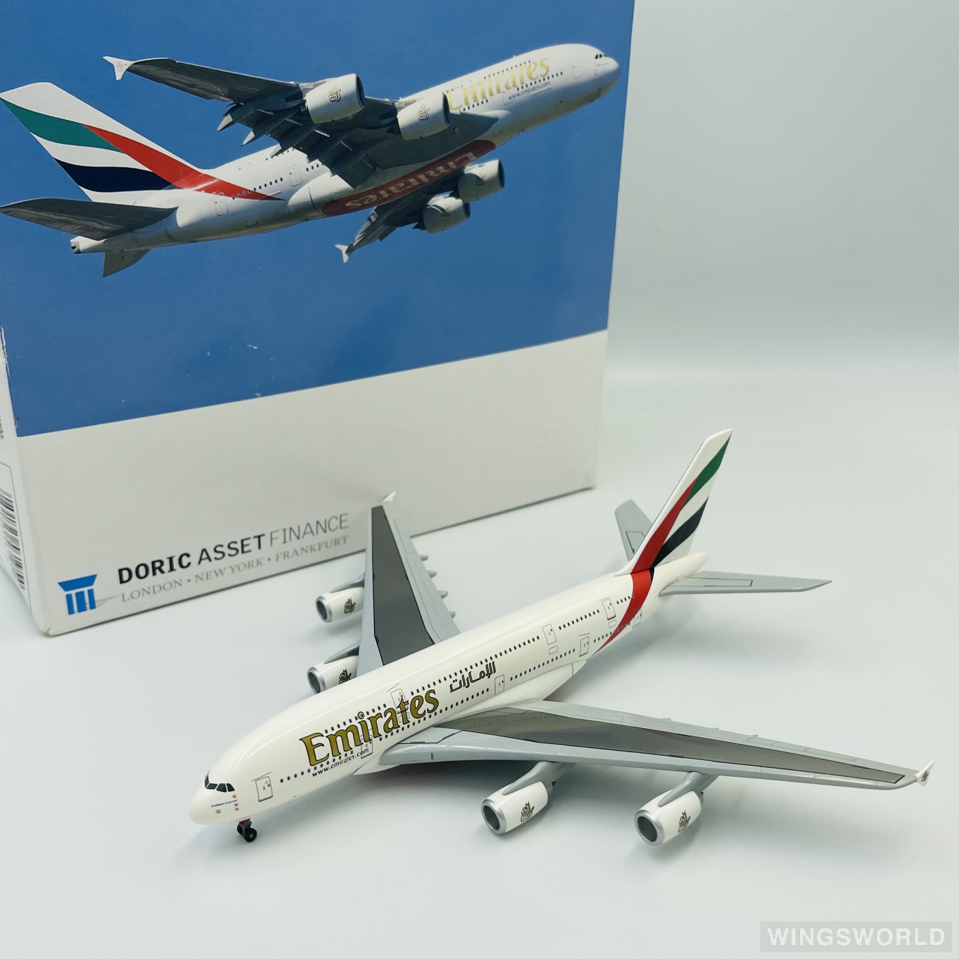 Dragon Models 1:400 56195 Emirates 阿联酋航空 Airbus A380-800 